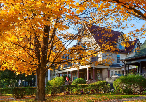 Is it okay to paint your house in the fall?